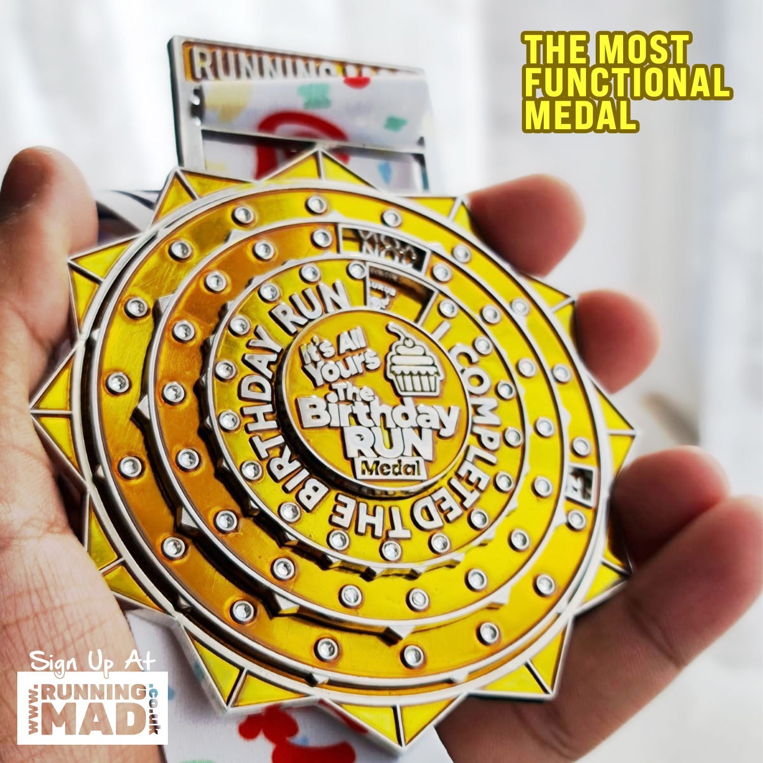 Birthday Run Celebration challenge medal – detail 1