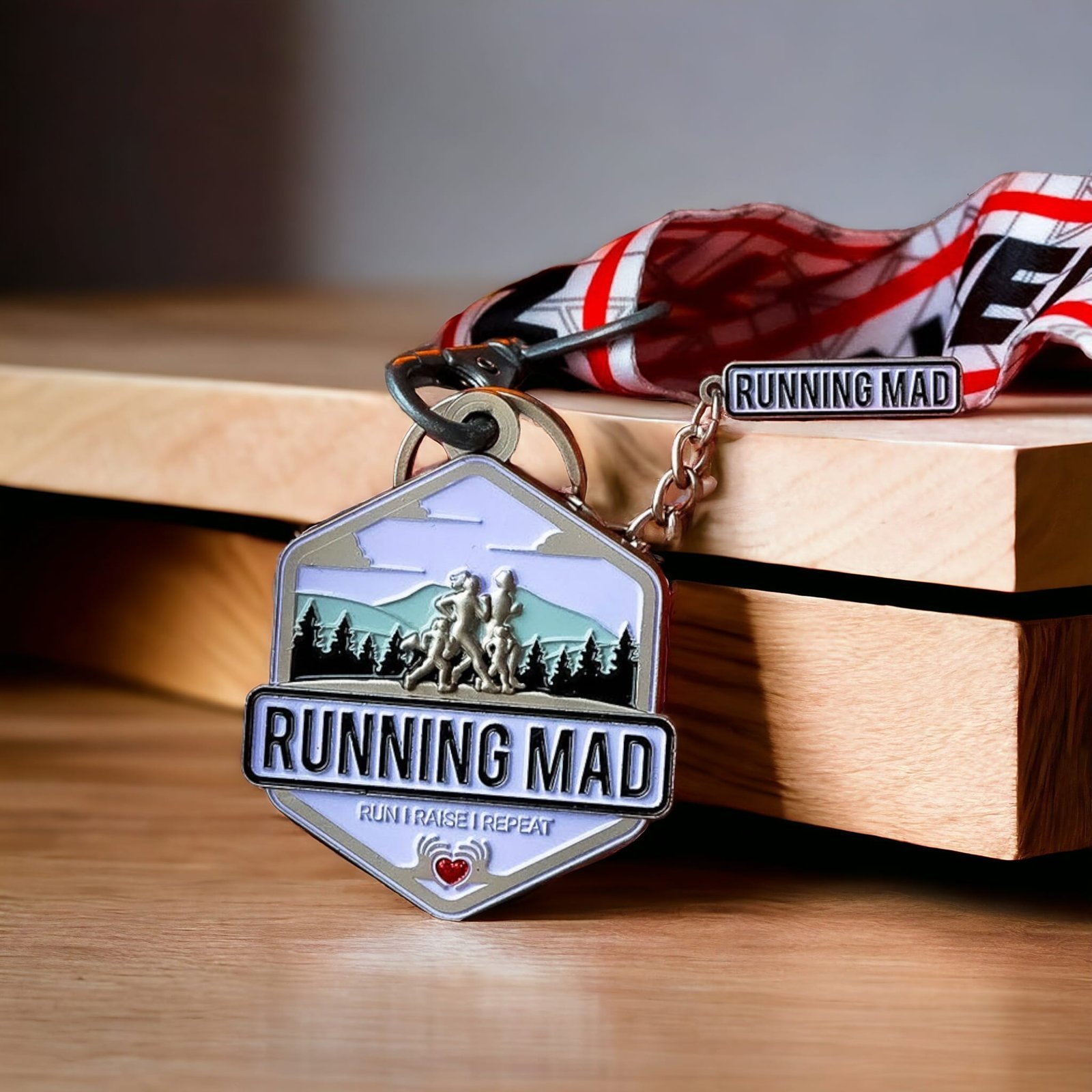 Challenge Your Limits 5K run medal – detail 1