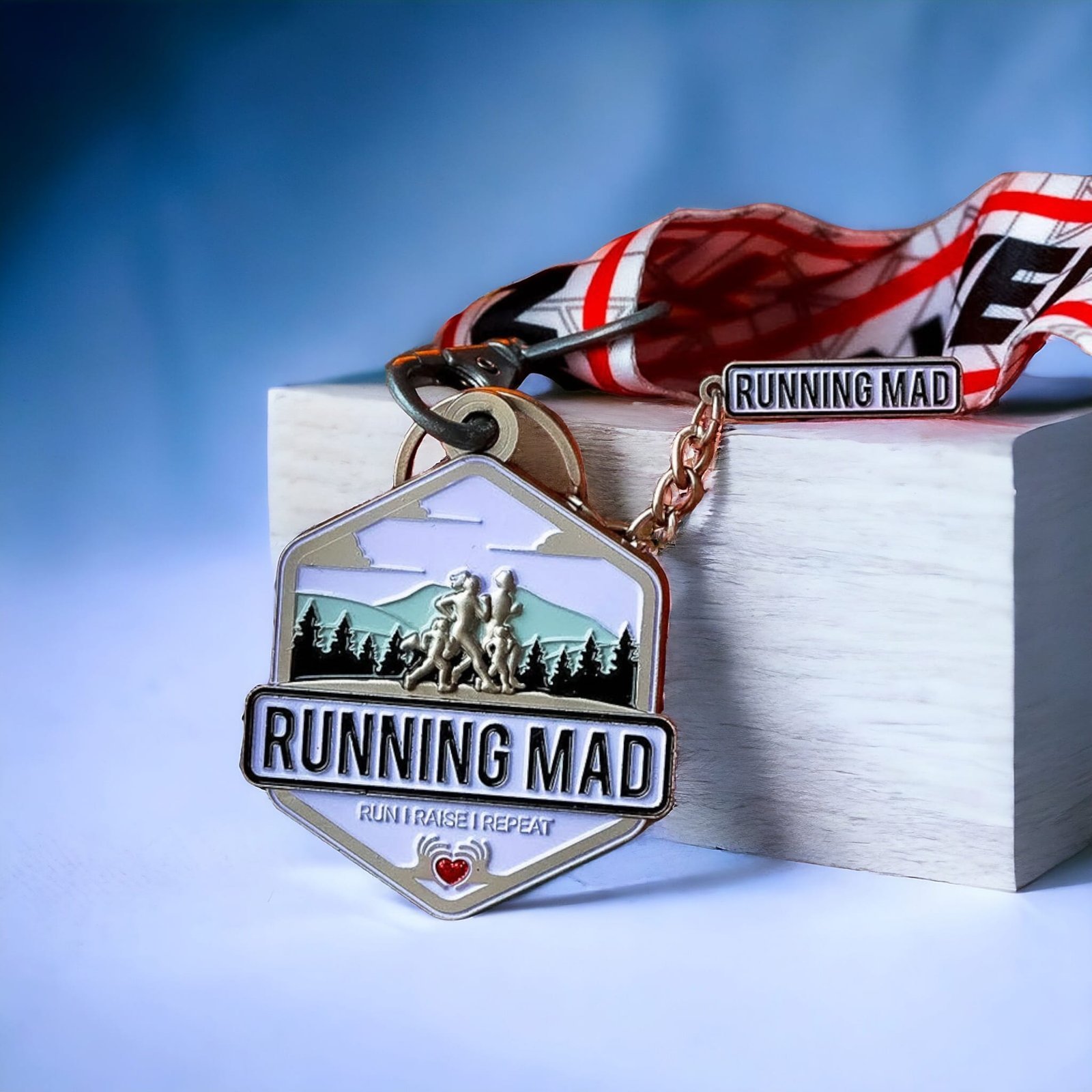 Challenge Your Limits 5K run medal – detail 3