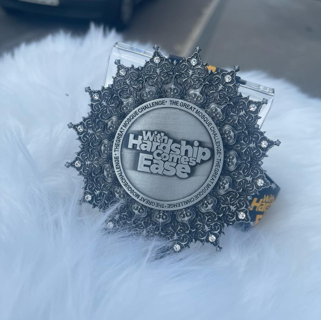 Great Mosque Challenge medal – detail 1