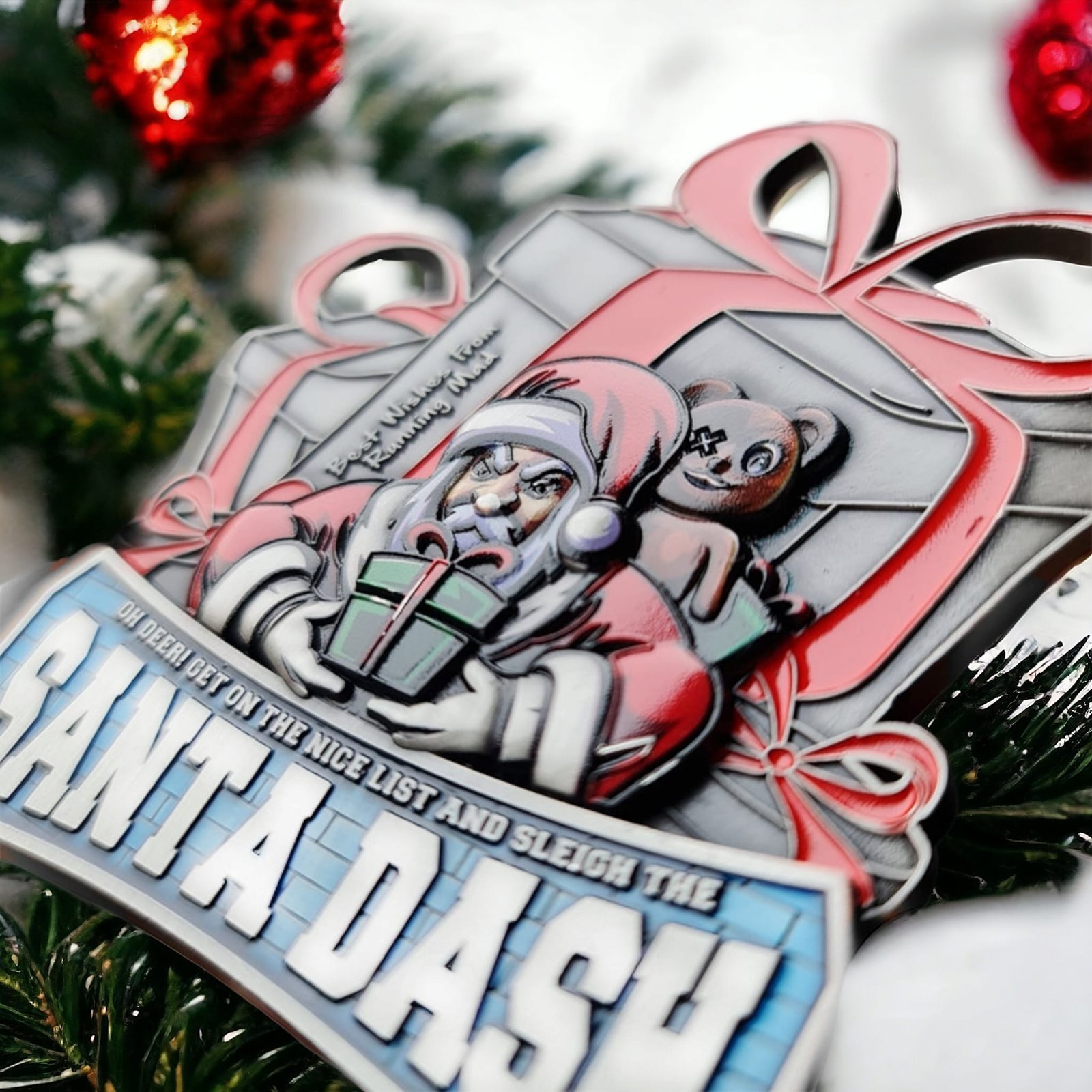Sleigh Your Run Santa Dash Christmas medal – detail 4